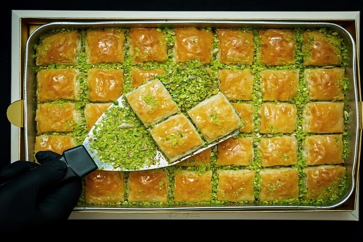 Diyarbakır Toptan Fıstıklı Baklava